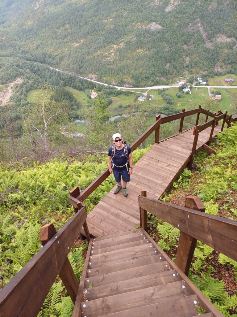 The midnight sun stairs in Spansdalen. Photo: Kjell B. Hansen / nordnorge.com