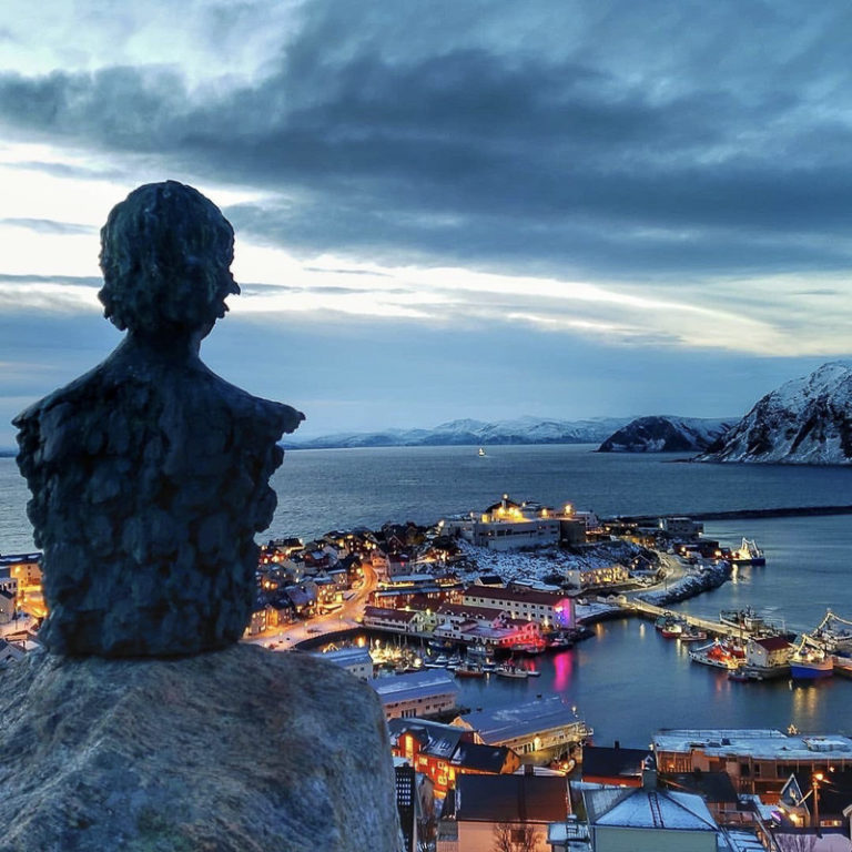 Film director Knut Erik Jensen looks out over his native town of Honningsvåg. This is a nice walk, but keep your spikes on the ready © Ann Wenche Marthinsen